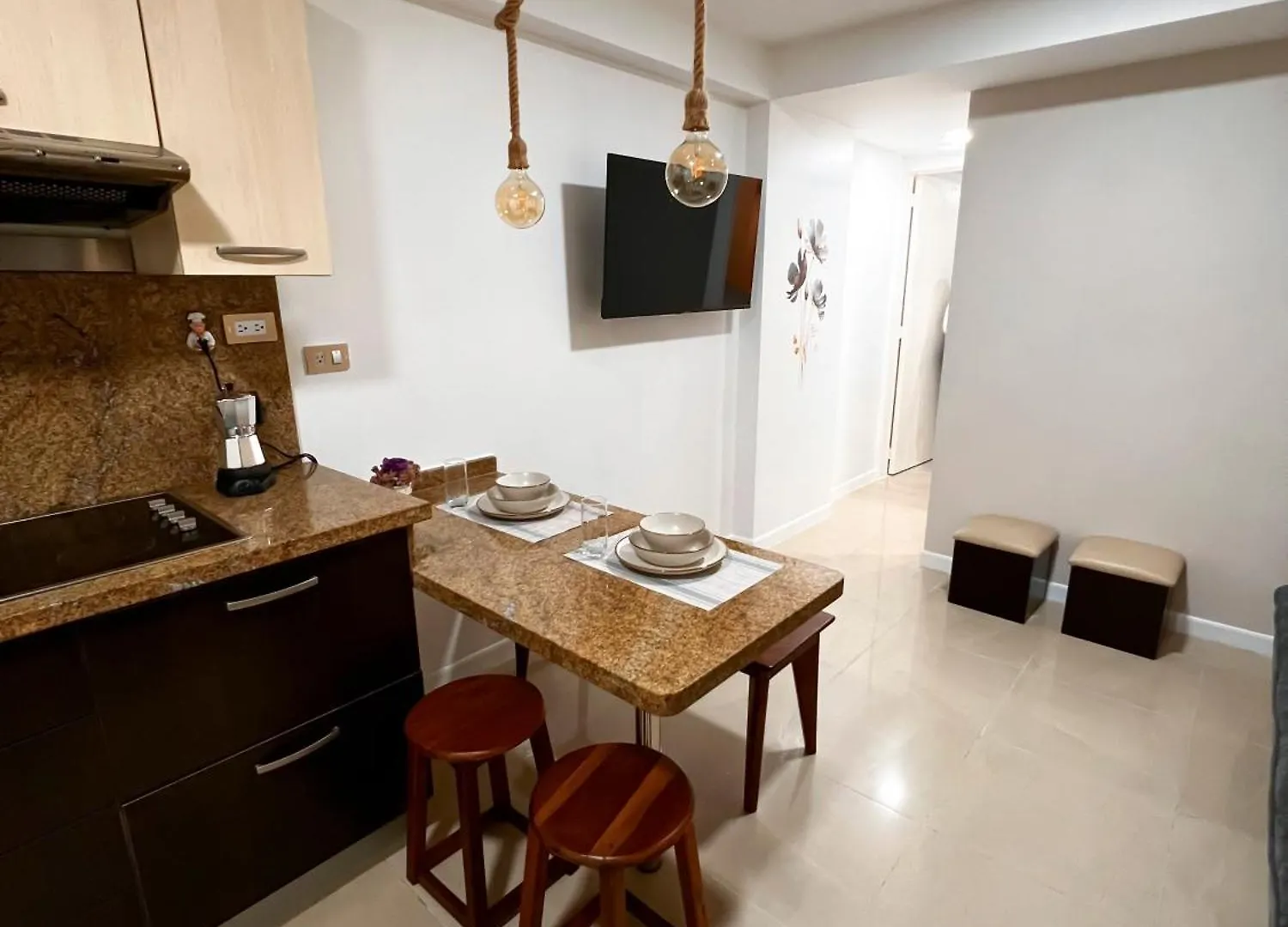 Suite El Avila, Moderno Y Seguro Caracas